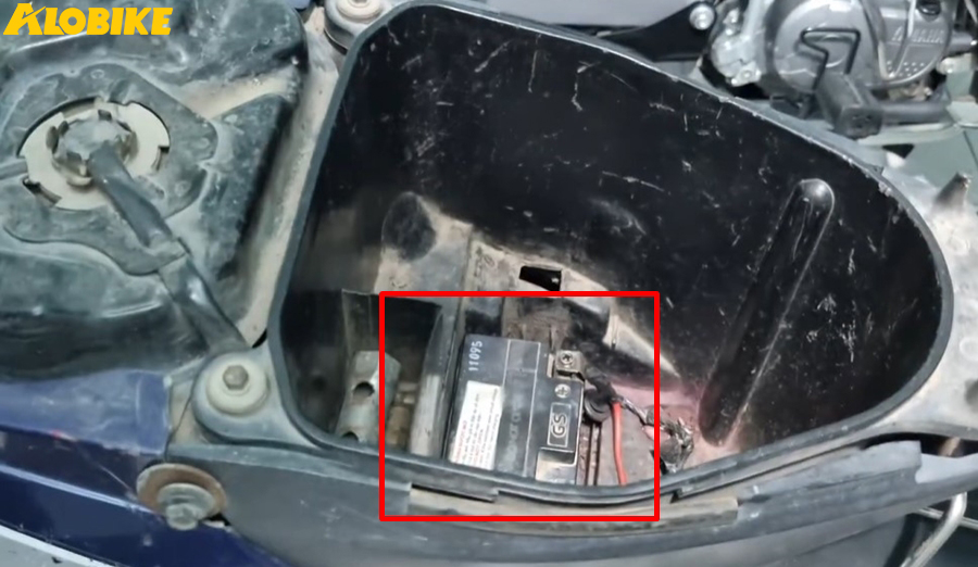 tuổi thọ của ắc quy gs tr&ecirc;n xe wave