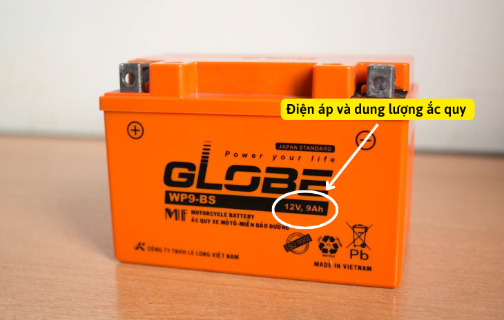 đọc th&ocirc;ng số b&igrave;nh ắc quy