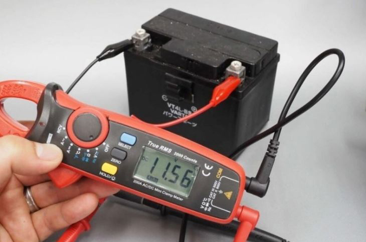 c&aacute;ch sạc b&igrave;nh ắc quy xe m&aacute;y
