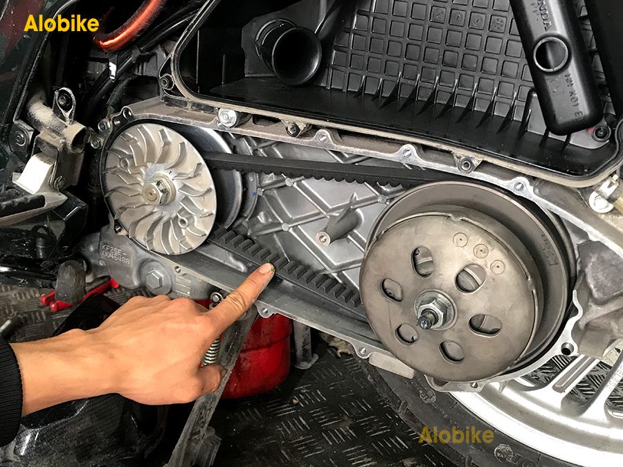 xe air blade đi chậm bị giật