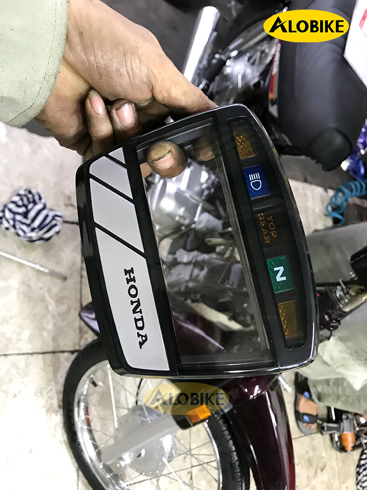 SALE) mặt kính đồng hồ xe dream Thái - GF17R
