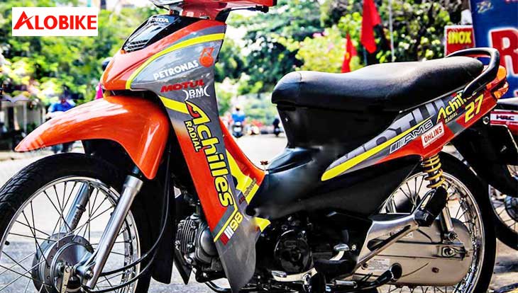 D&aacute;n tem xe Wave RS đỏ v&agrave;ng x&aacute;m Achilles  