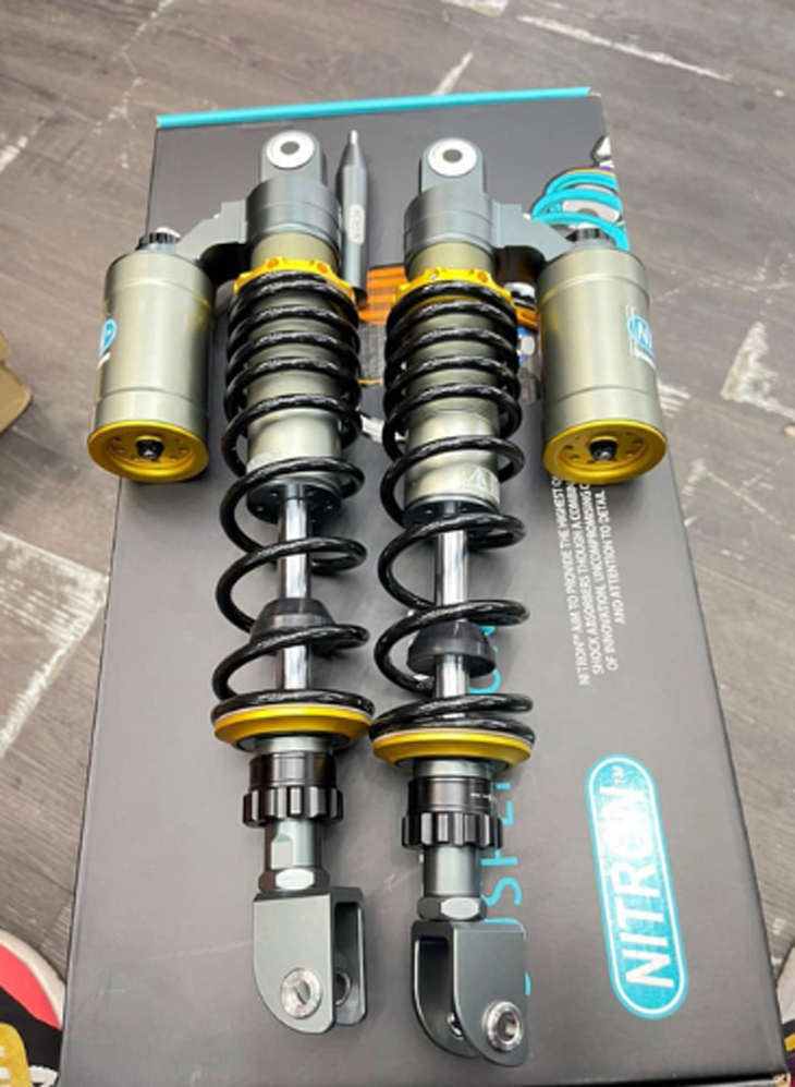 phuộc nitron 2 b&igrave;nh dầu