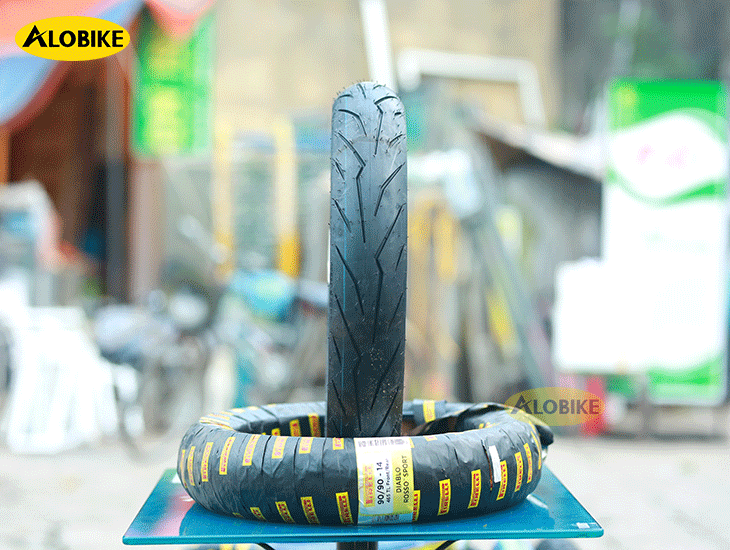 Pirelli Diablo Rosso Sport 100/80-14