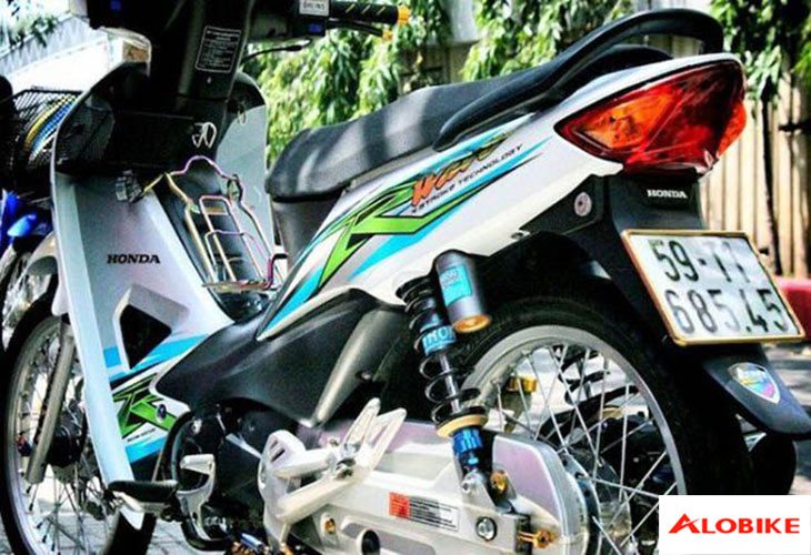 Cận cảnh Honda Wave độ kiểng trị giá 200 triệu VNĐ của biker Sài Gòn   Danhgiaxe