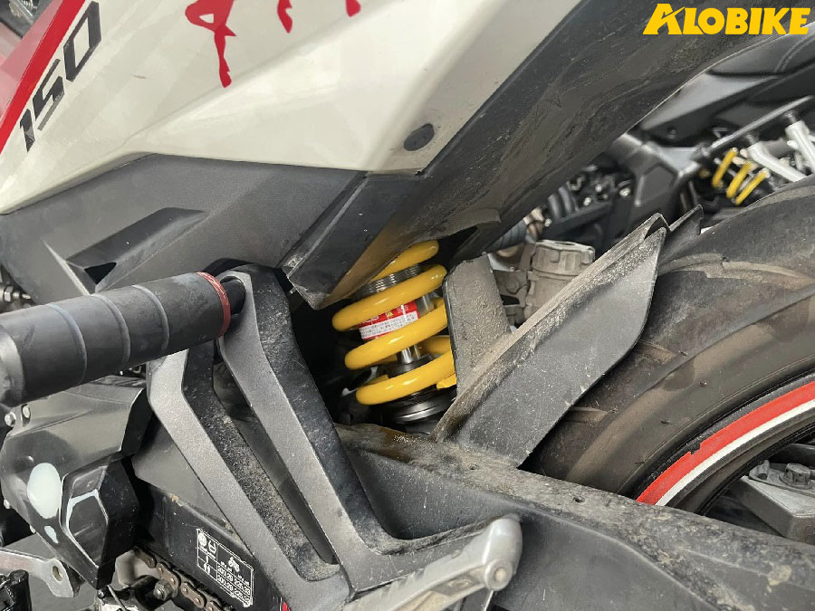 phuộc yss gi&uacute;p exciter 150 vận h&agrave;nh &ecirc;m &aacute;i v&agrave; mượt m&agrave; hơn 