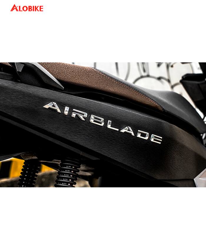 Decal nhôm xước đen xám cho xe Airblade 2021