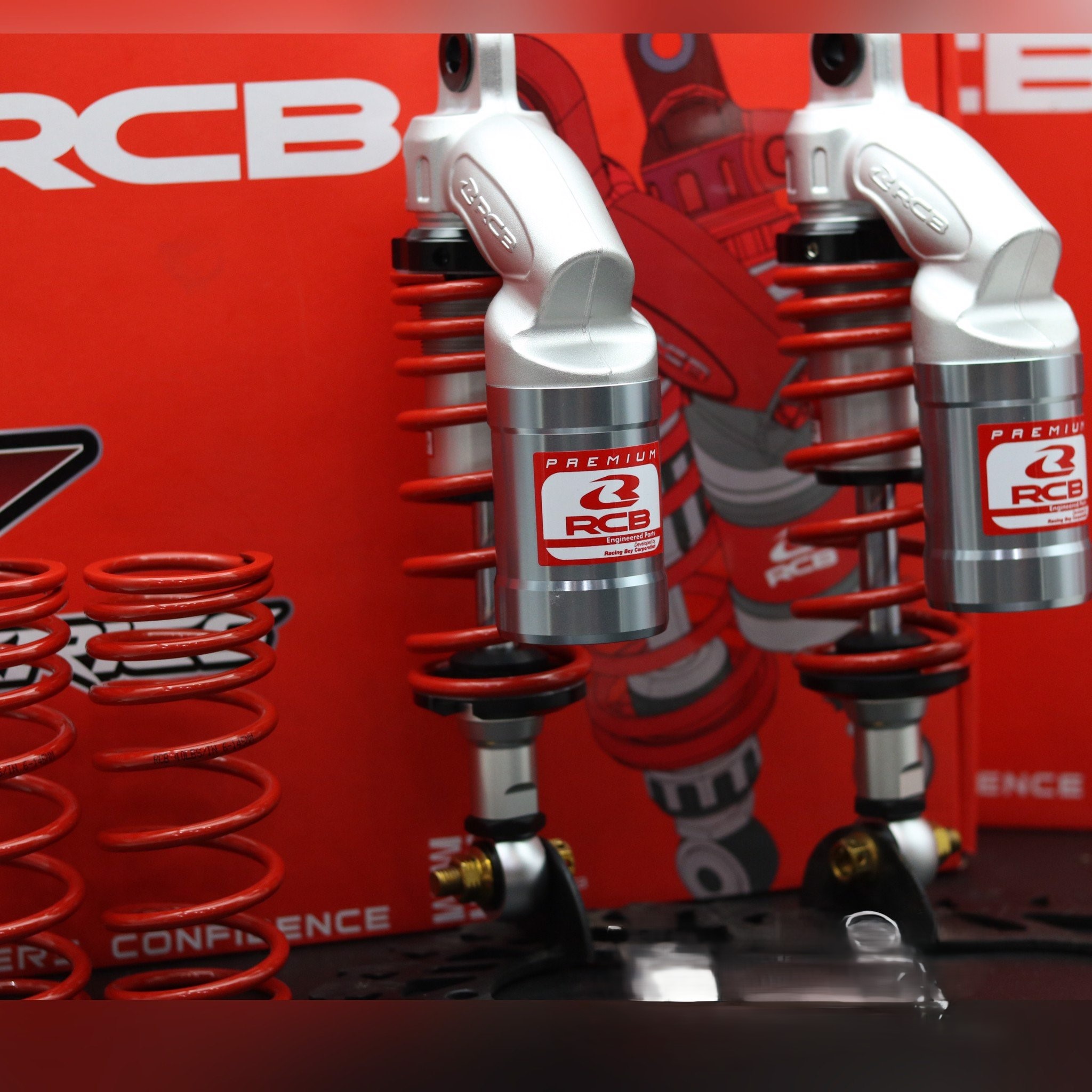 phuộc rcb ve sirius