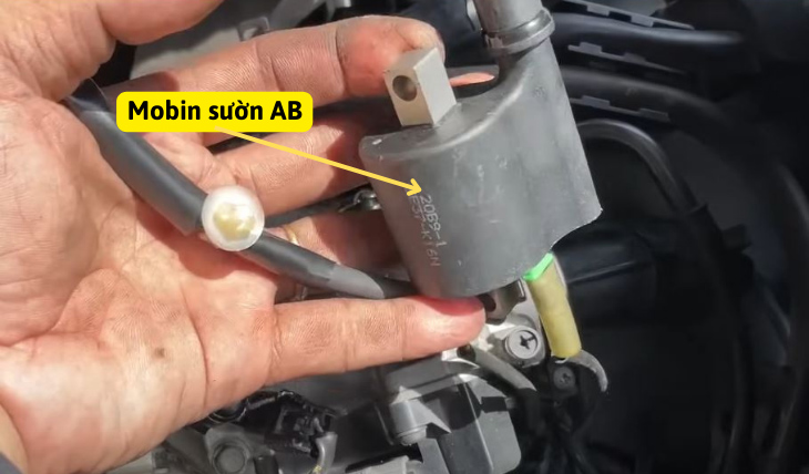 xe ab 2010 đề kh&oacute; nổ