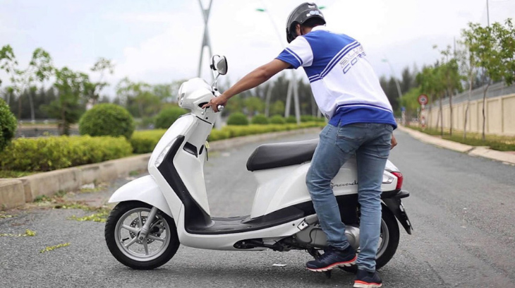 xe ga chết m&aacute;y kh&ocirc;ng đề được