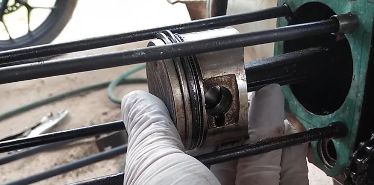 xe bị yếu hơi 